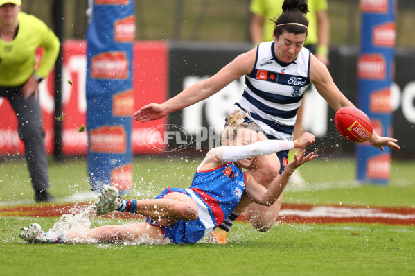 AFLW 2025 Round 11 - Western Bulldogs v Geelong - A-64182731