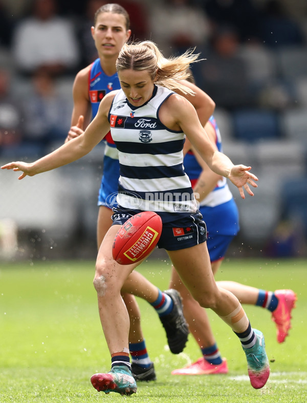 AFLW 2025 Round 11 - Western Bulldogs v Geelong - A-64182762