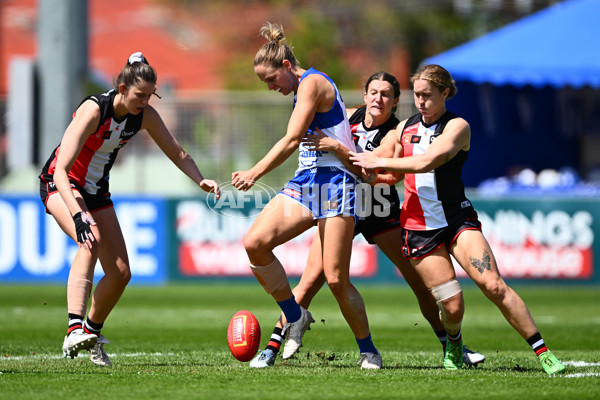 AFLW 2025 Round 11 - North Melbourne v St Kilda - A-64184145