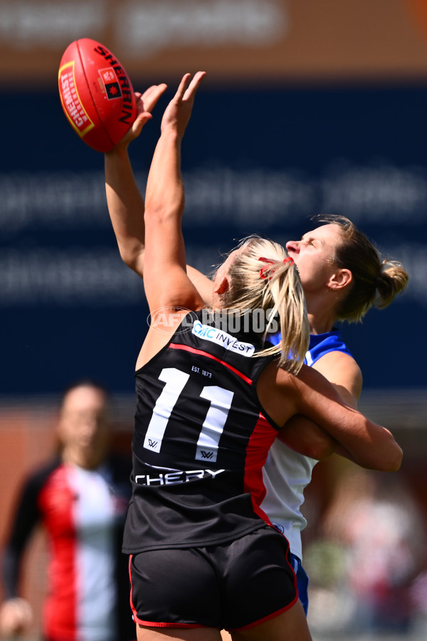 AFLW 2025 Round 11 - North Melbourne v St Kilda - A-64185032