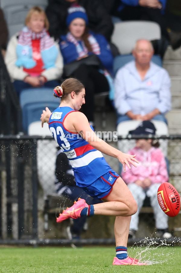 AFLW 2025 Round 11 - Western Bulldogs v Geelong - A-64185082