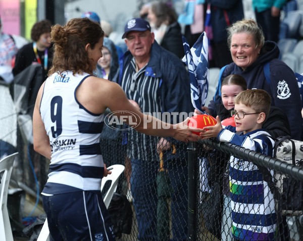 AFLW 2025 Round 11 - Western Bulldogs v Geelong - A-64186984