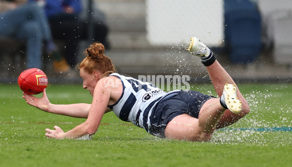 AFLW 2025 Round 11 - Western Bulldogs v Geelong - A-64187014