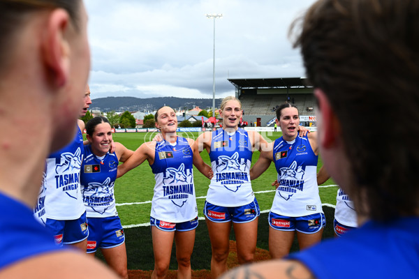 AFLW 2025 Round 11 - North Melbourne v St Kilda - A-64187681
