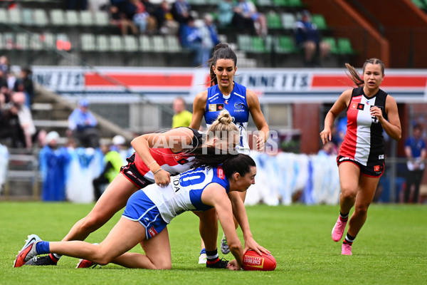 AFLW 2025 Round 11 - North Melbourne v St Kilda - A-64191793
