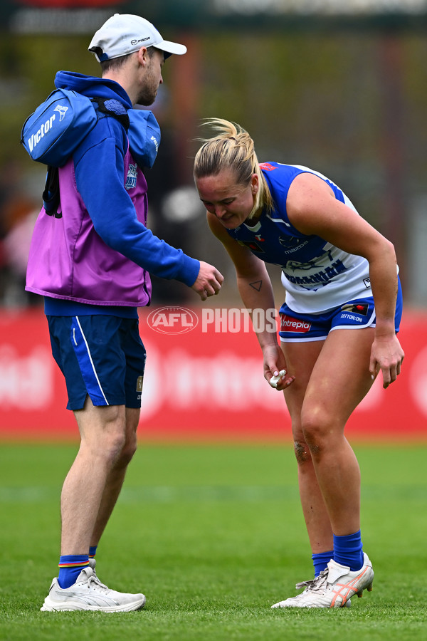 AFLW 2025 Round 11 - North Melbourne v St Kilda - A-64191795