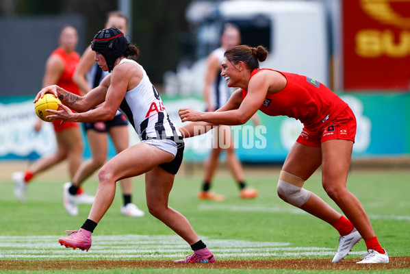 AFLW 2025 Round 11 - Gold Coast v Collingwood - A-64194550