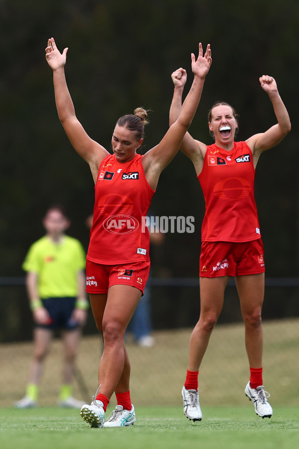 AFLW 2025 Round 11 - Gold Coast v Collingwood - A-64195403