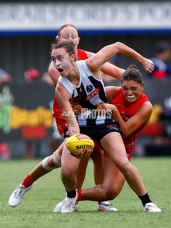 AFLW 2025 Round 11 - Gold Coast v Collingwood - A-64195433