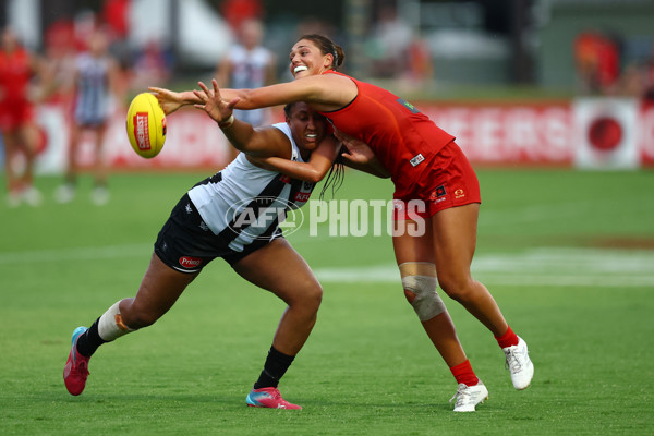 AFLW 2025 Round 11 - Gold Coast v Collingwood - A-64197144