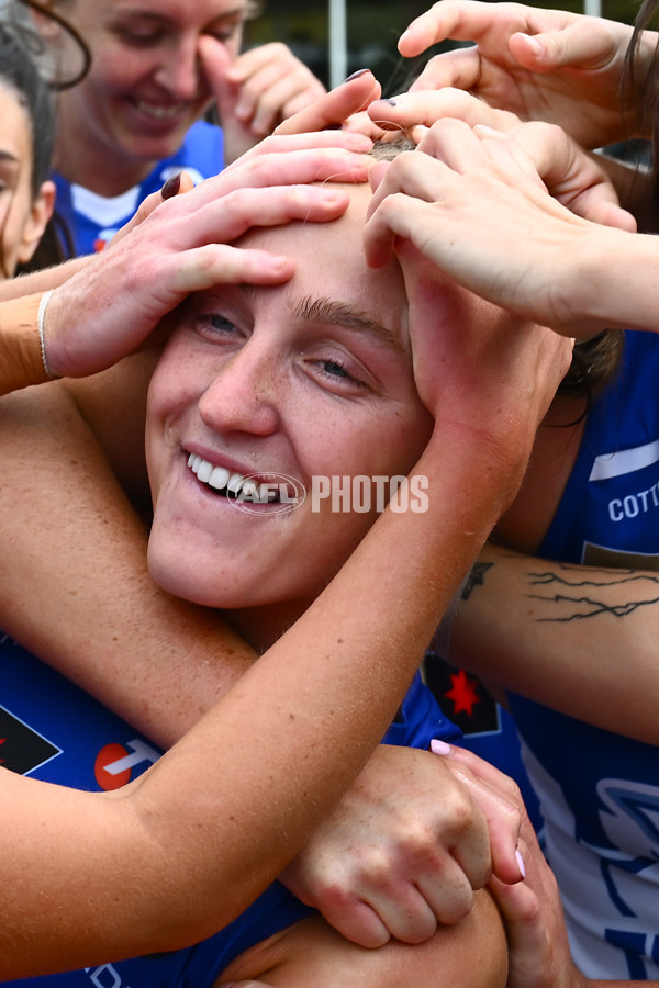 AFLW 2025 Round 11 - North Melbourne v St Kilda - A-64199894