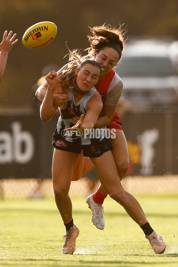AFLW 2025 Round 11 - Gold Coast v Collingwood - A-64199903