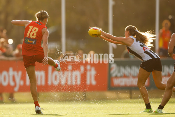 AFLW 2025 Round 11 - Gold Coast v Collingwood - A-64200975
