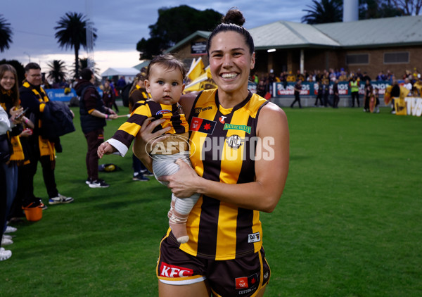 AFLW 2025 Round 12 - Hawthorn v North Melbourne - A-64624139