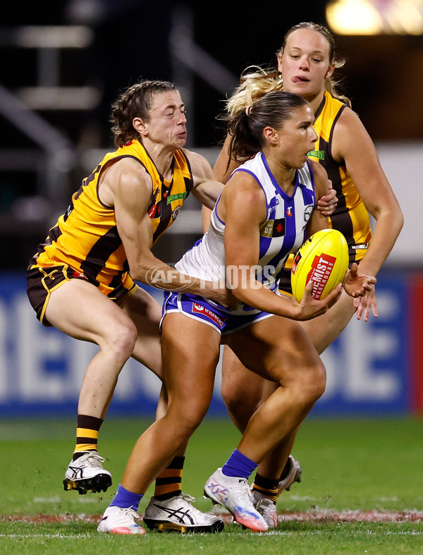 AFLW 2025 Round 12 - Hawthorn v North Melbourne - A-64627377