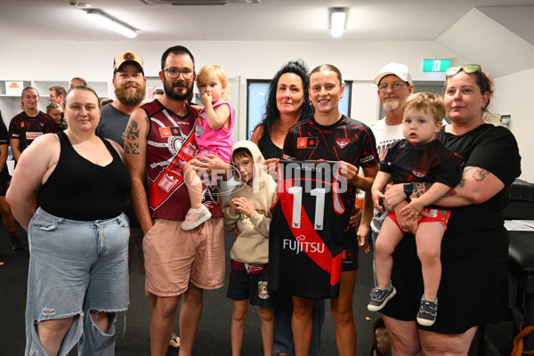 AFLW 2025 Round 12 - Sydney v Essendon - A-64637821