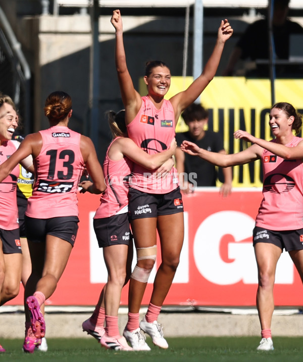 AFLW 2025 Round 12 - Richmond v Gold Coast - A-64640038