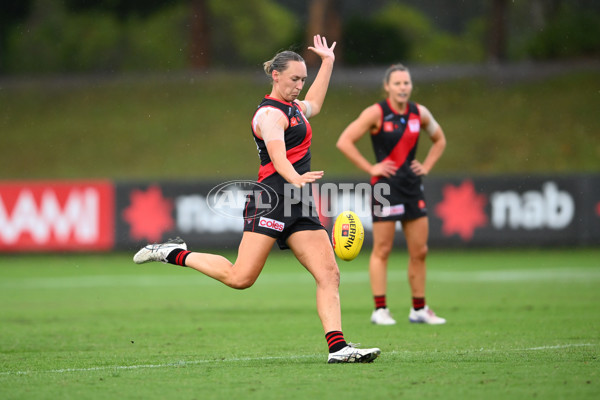 AFLW 2025 Round 12 - Sydney v Essendon - A-64642233
