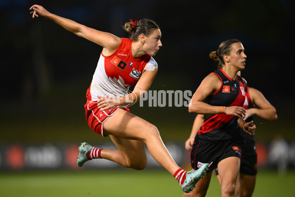 AFLW 2025 Round 12 - Sydney v Essendon - A-64642297