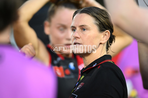 AFLW 2025 Round 12 - Sydney v Essendon - A-64643192