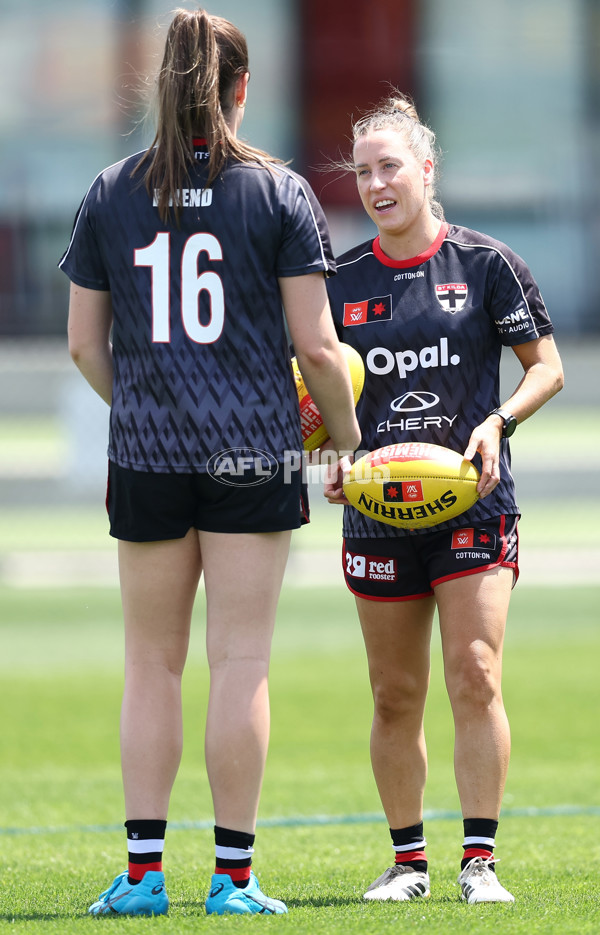 AFLW 2025 Round 12 - St Kilda v Western Bulldogs - A-64651357