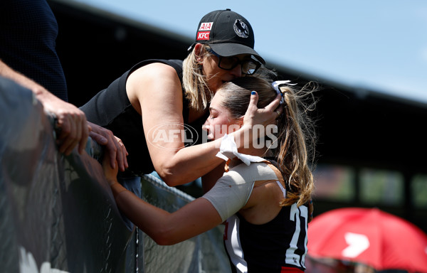 AFLW 2025 Round 12 - Collingwood v Brisbane - A-64652455