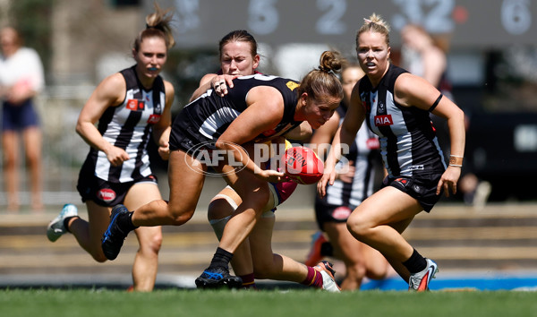 AFLW 2025 Round 12 - Collingwood v Brisbane - A-64654974