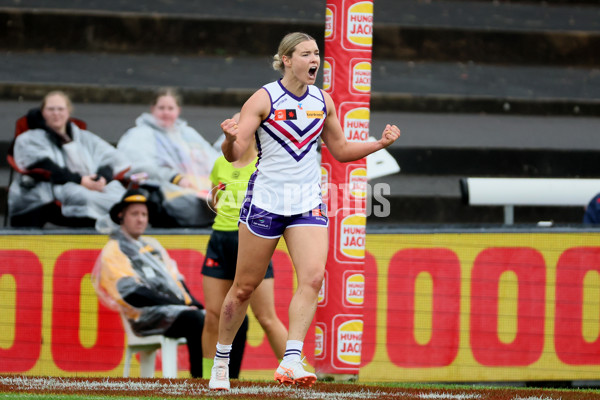 AFLW 2025 Round 12 - Adelaide v Fremantle - A-64656027