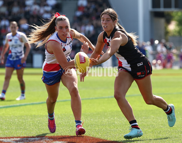 AFLW 2025 Round 12 - St Kilda v Western Bulldogs - A-64658397
