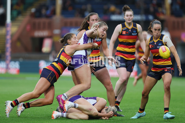 AFLW 2025 Round 12 - Adelaide v Fremantle - A-64658415