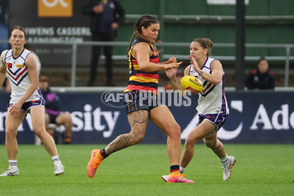 AFLW 2025 Round 12 - Adelaide v Fremantle - A-64658433