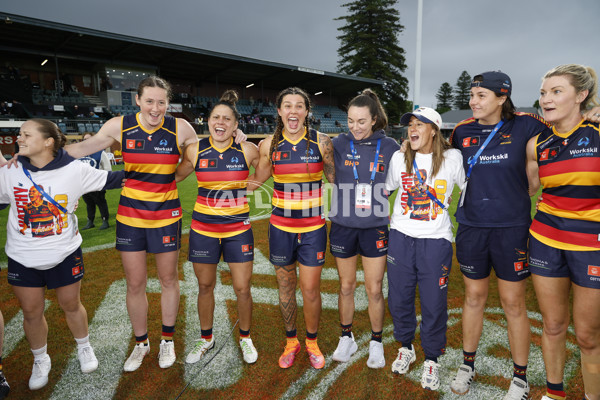 AFLW 2025 Round 12 - Adelaide v Fremantle - A-64659340