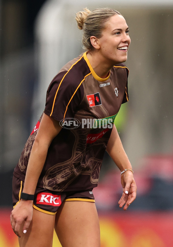 AFLW 2025 First Qualifying Final - North Melbourne v Hawthorn - A-64669992