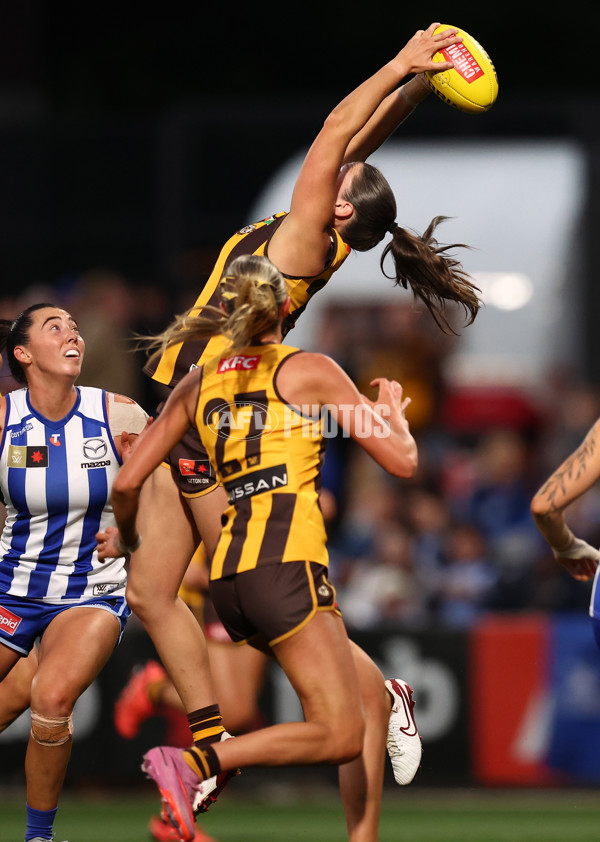 AFLW 2025 First Qualifying Final - North Melbourne v Hawthorn - A-64740761