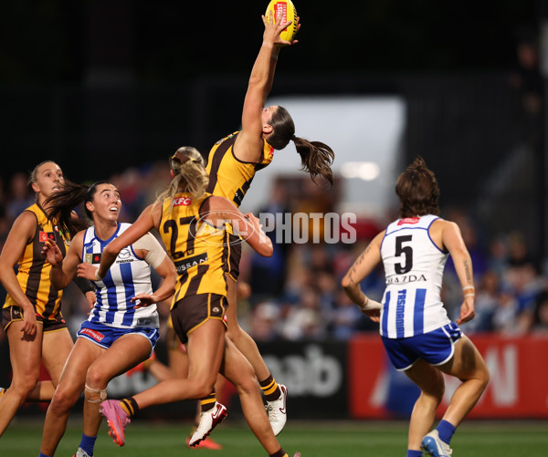 AFLW 2025 First Qualifying Final - North Melbourne v Hawthorn - A-64740762