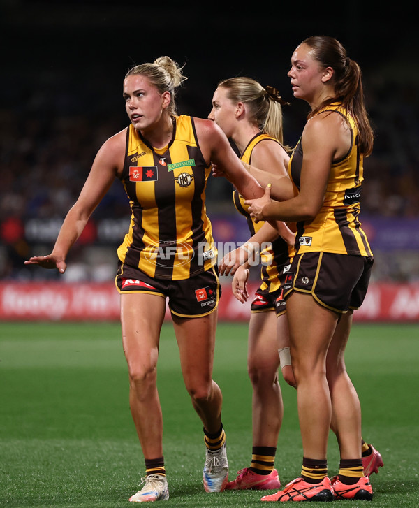 AFLW 2025 First Qualifying Final - North Melbourne v Hawthorn - A-64743119