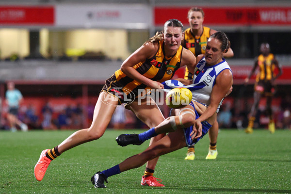 AFLW 2025 First Qualifying Final - North Melbourne v Hawthorn - A-64743597