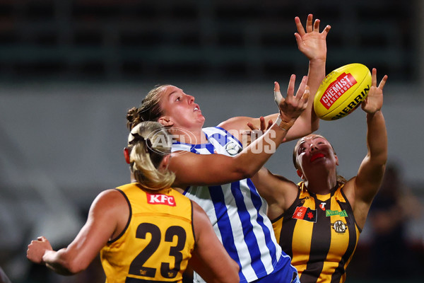 AFLW 2025 First Qualifying Final - North Melbourne v Hawthorn - A-64745806