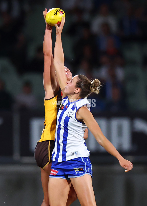 AFLW 2025 First Qualifying Final - North Melbourne v Hawthorn - A-64745867