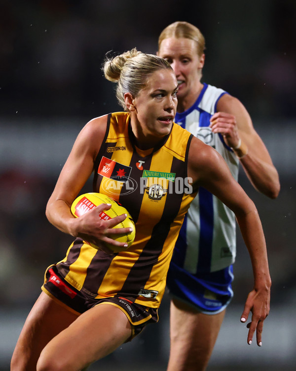 AFLW 2025 First Qualifying Final - North Melbourne v Hawthorn - A-64745881