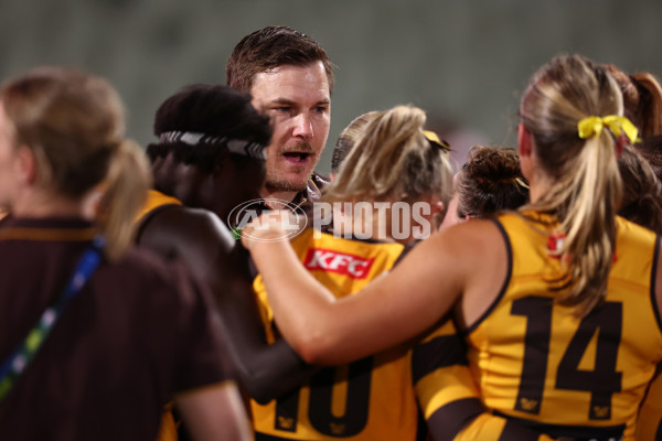 AFLW 2025 First Qualifying Final - North Melbourne v Hawthorn - A-64745896