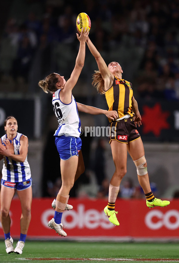 AFLW 2025 First Qualifying Final - North Melbourne v Hawthorn - A-64745925
