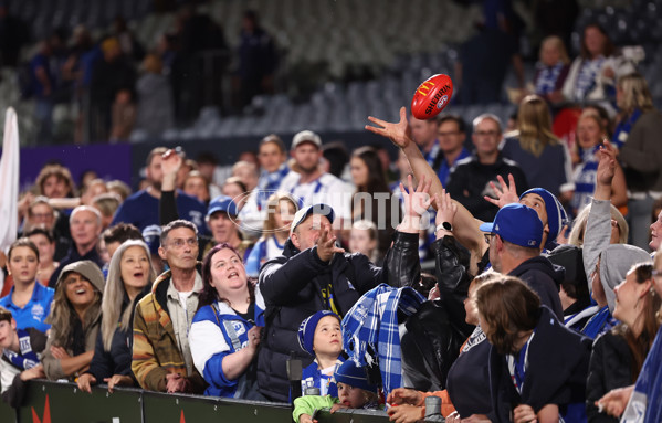 AFLW 2025 First Qualifying Final - North Melbourne v Hawthorn - A-64748116