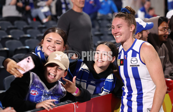 AFLW 2025 First Qualifying Final - North Melbourne v Hawthorn - A-64748120