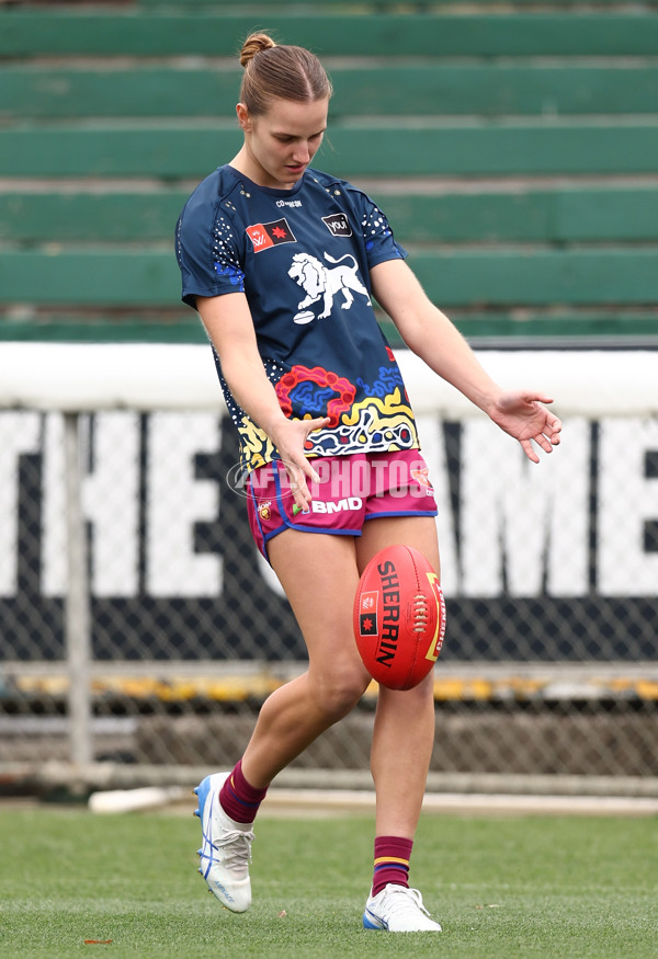 AFLW 2025 Second Qualifying Final - Melbourne v Brisbane - A-64758422