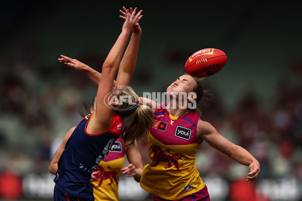 AFLW 2025 Second Qualifying Final - Melbourne v Brisbane - A-64760973
