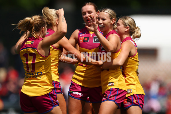 AFLW 2025 Second Qualifying Final - Melbourne v Brisbane - A-64763532