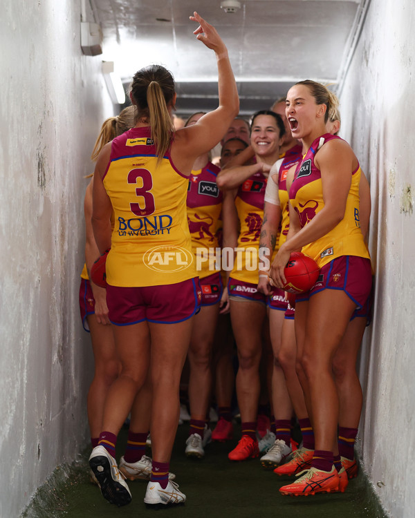 AFLW 2025 Second Qualifying Final - Melbourne v Brisbane - A-64765930