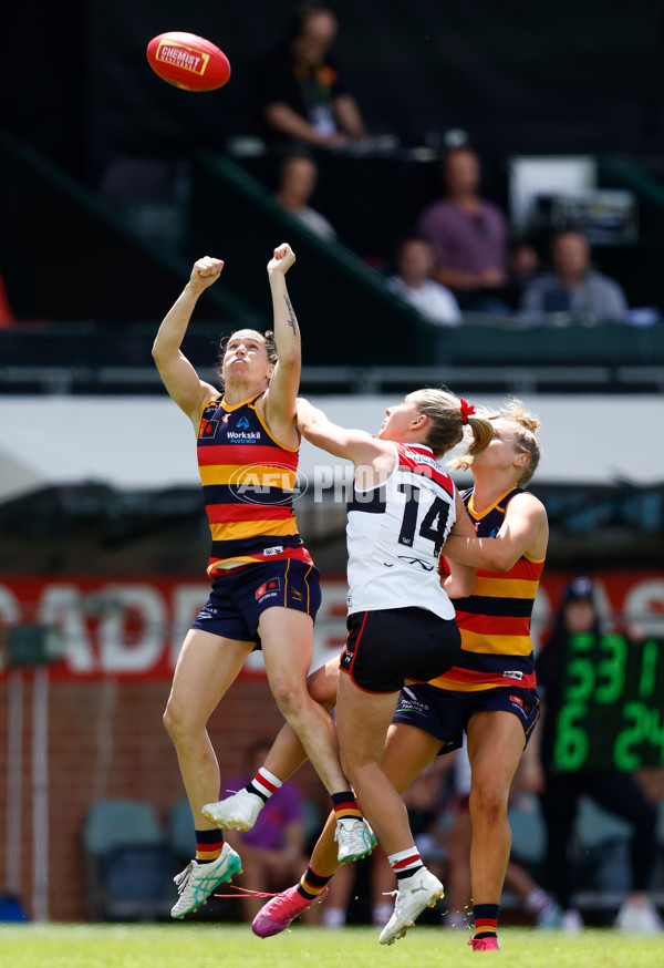 AFLW 2025 Second Elimination Final - Adelaide v St Kilda - A-64766424