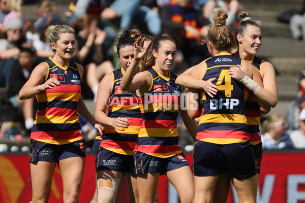 AFLW 2025 Second Elimination Final - Adelaide v St Kilda - A-64771027